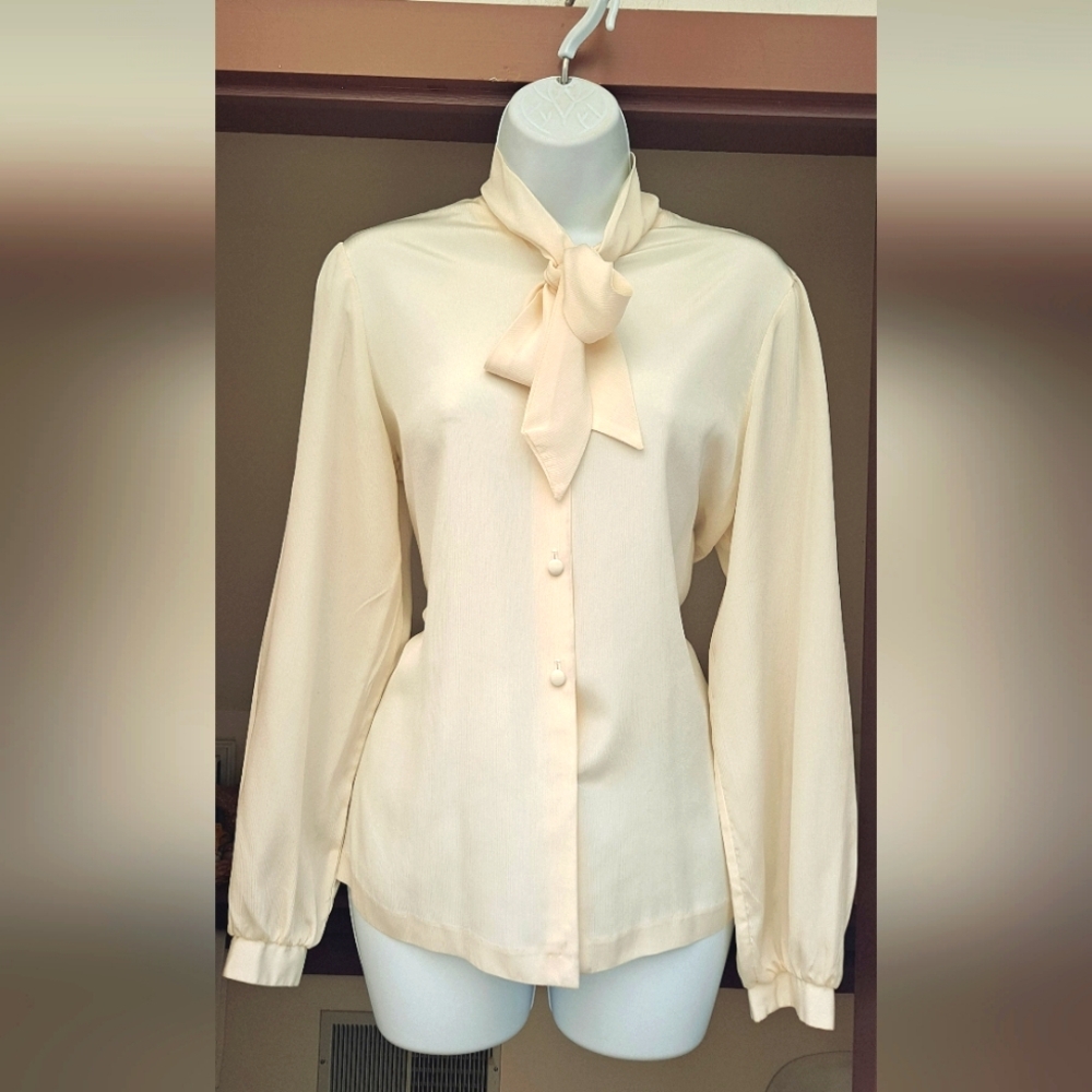 VINTAGE 1980s KORET Scarf Tie Blouse Cream Color Long Sleeve Puff Sleeve Fall